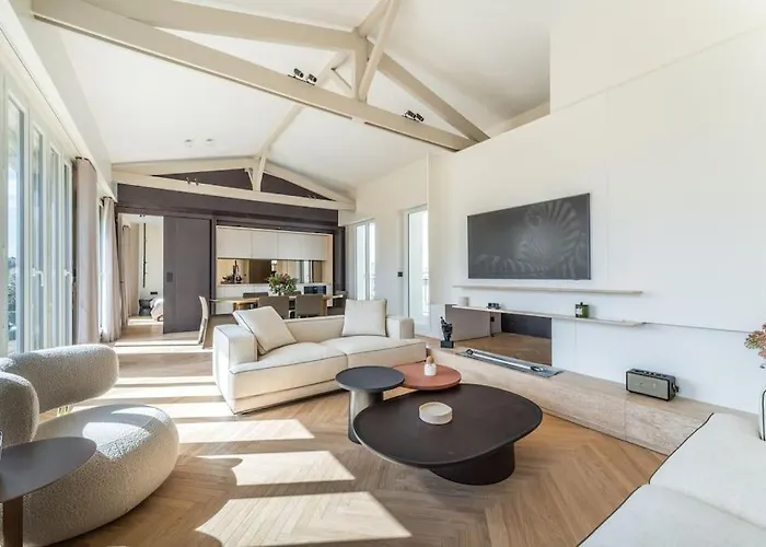 Luxueux Appartement Haussmannien Avec Vue Sur Paris
