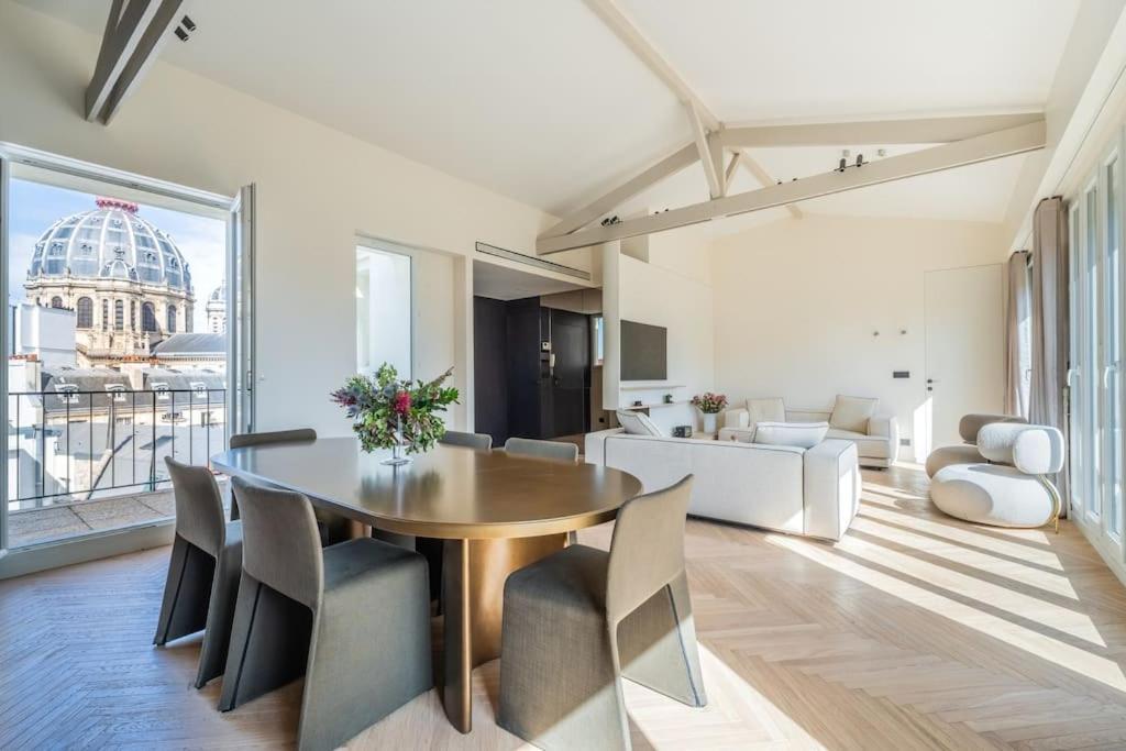 Luxueux Haussmannien Avec Vue Sur Appartement