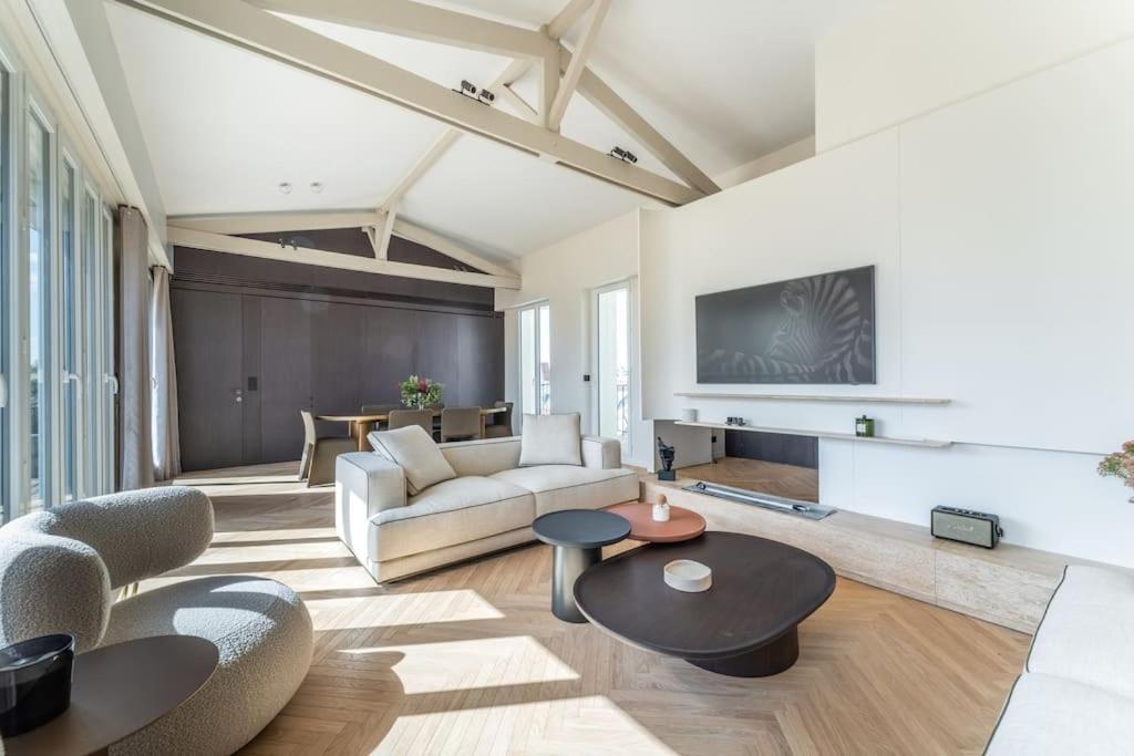 Luxueux Haussmannien Avec Vue Sur Appartement