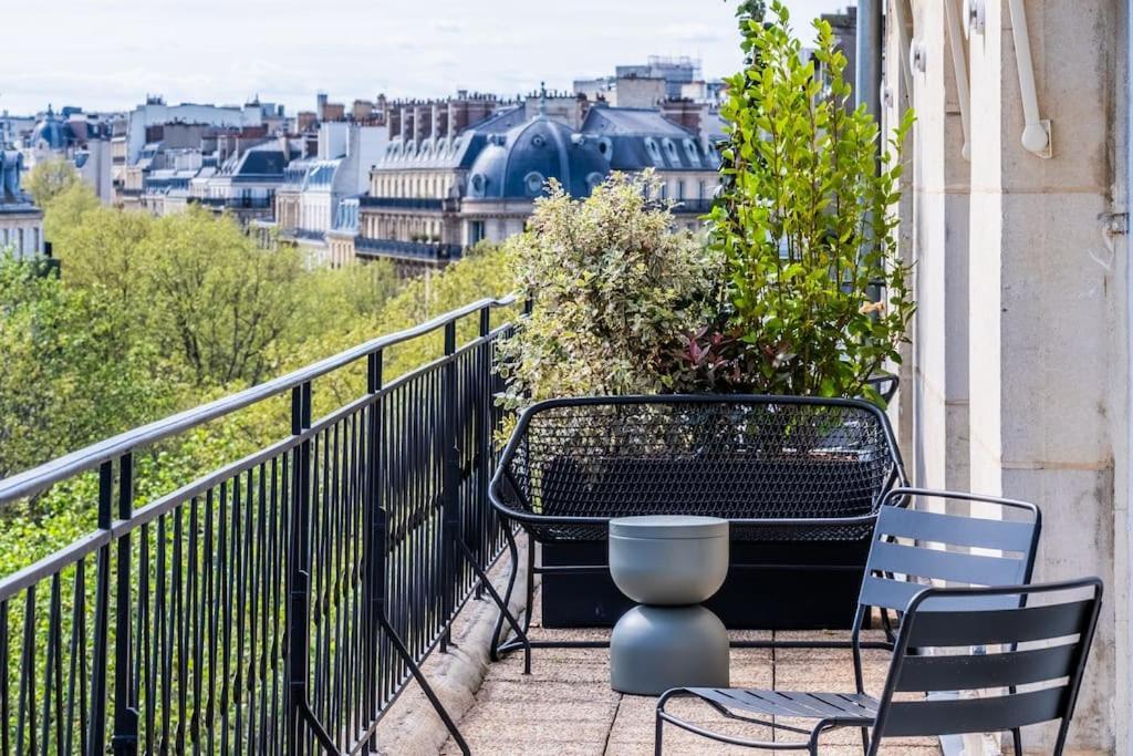 Luxueux Haussmannien Avec Vue Sur Appartement